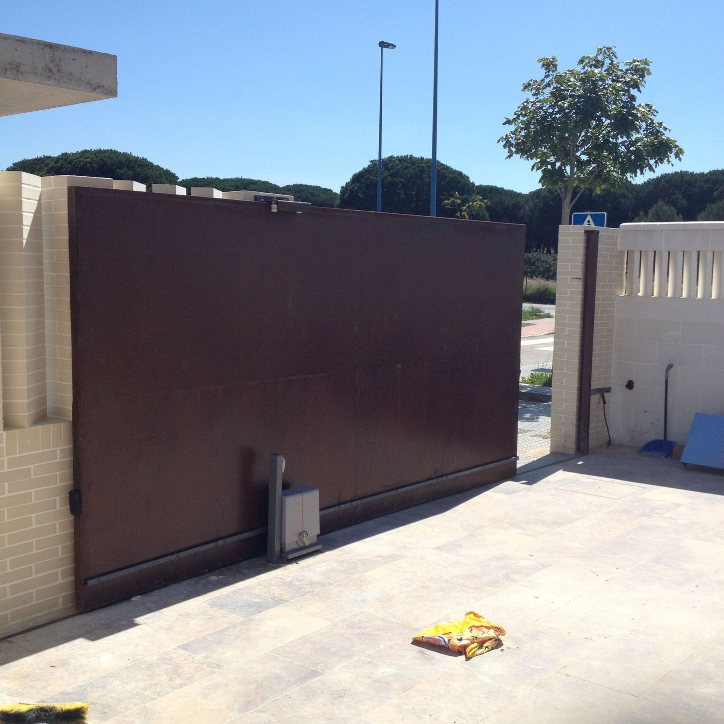 Puerta corredera parking